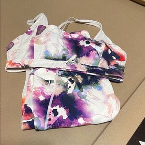 ATHLETA WHITE FLORAL SPORTS BRA AND MATCHING LEGGING WOMENS SIZE MEDIUM